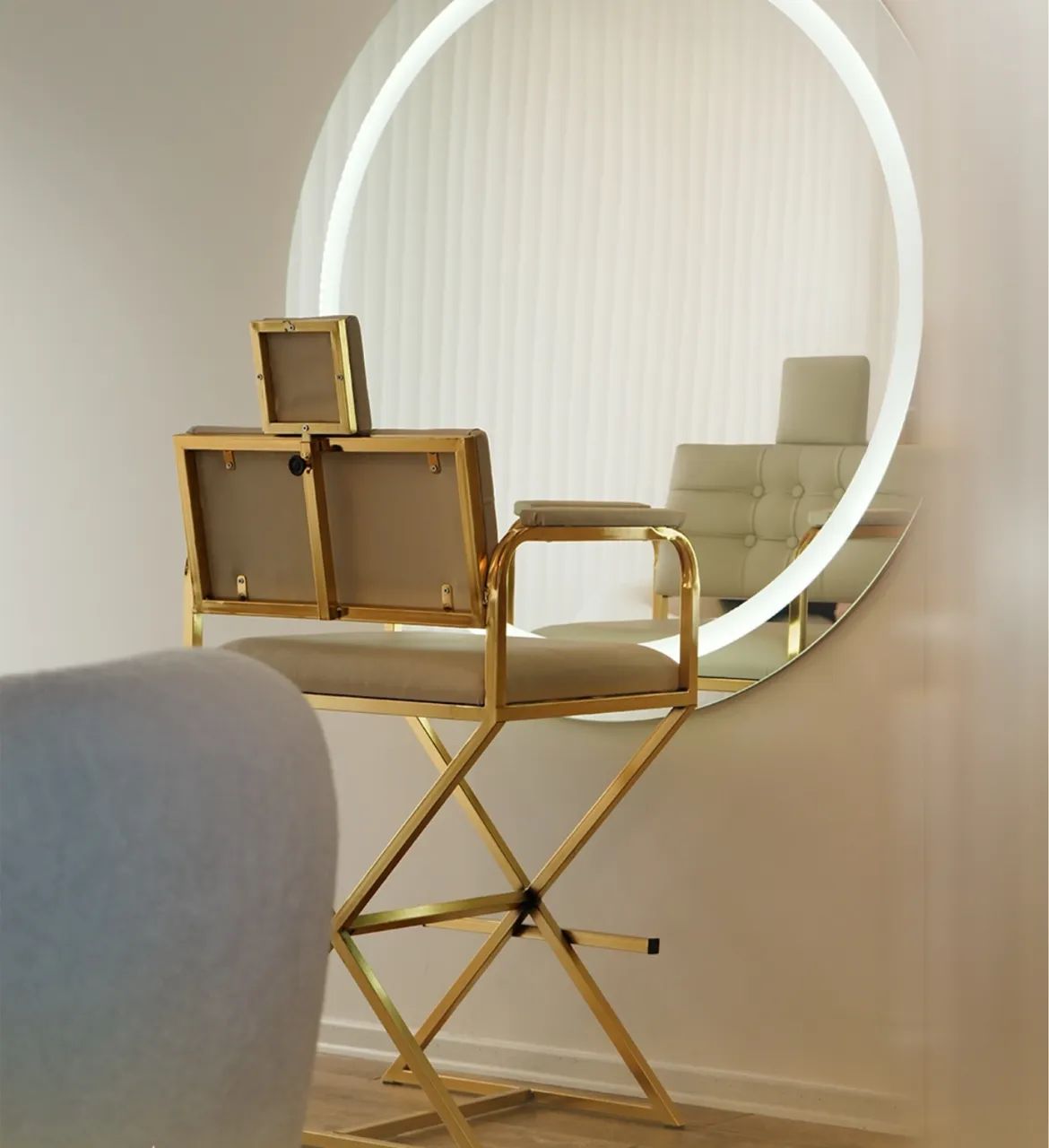 Espelho  EM DIÂMETRO COM LED EMBUTIDOS 