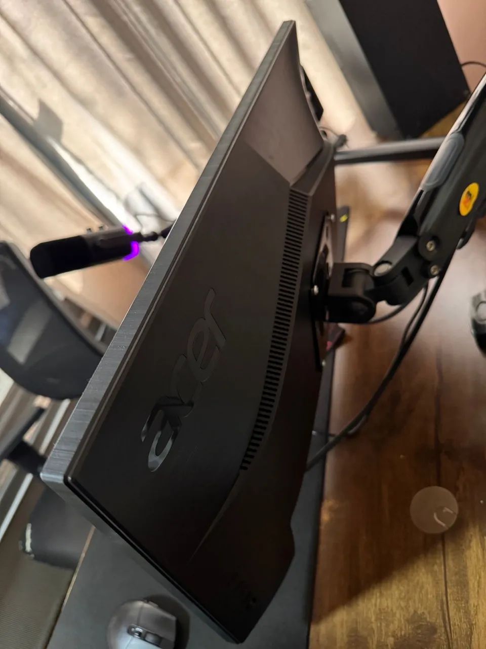 Monitor Acer 24 165 hz  freesync  - Foto 3