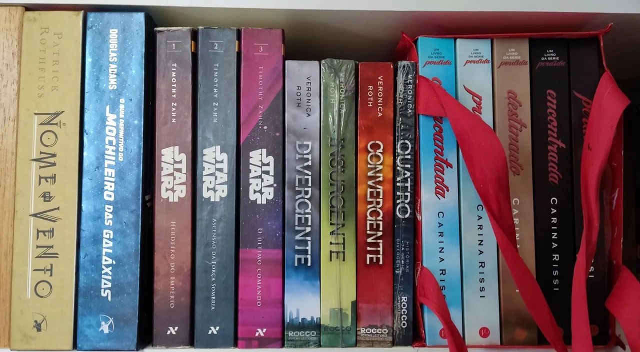 Coleção de Livros Star Wars e Outros