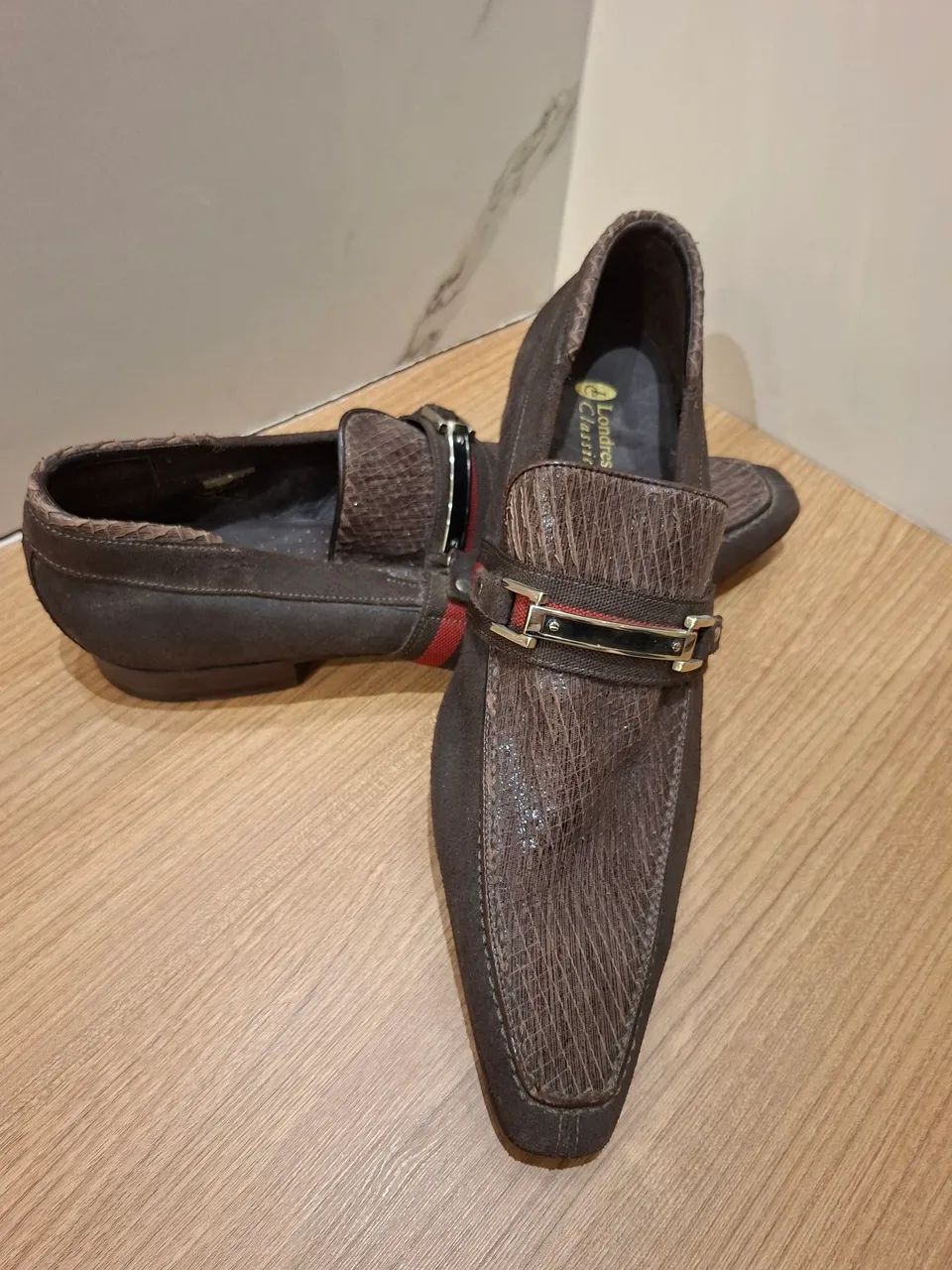 Lindo Sapato de Couro especial - Foto 4
