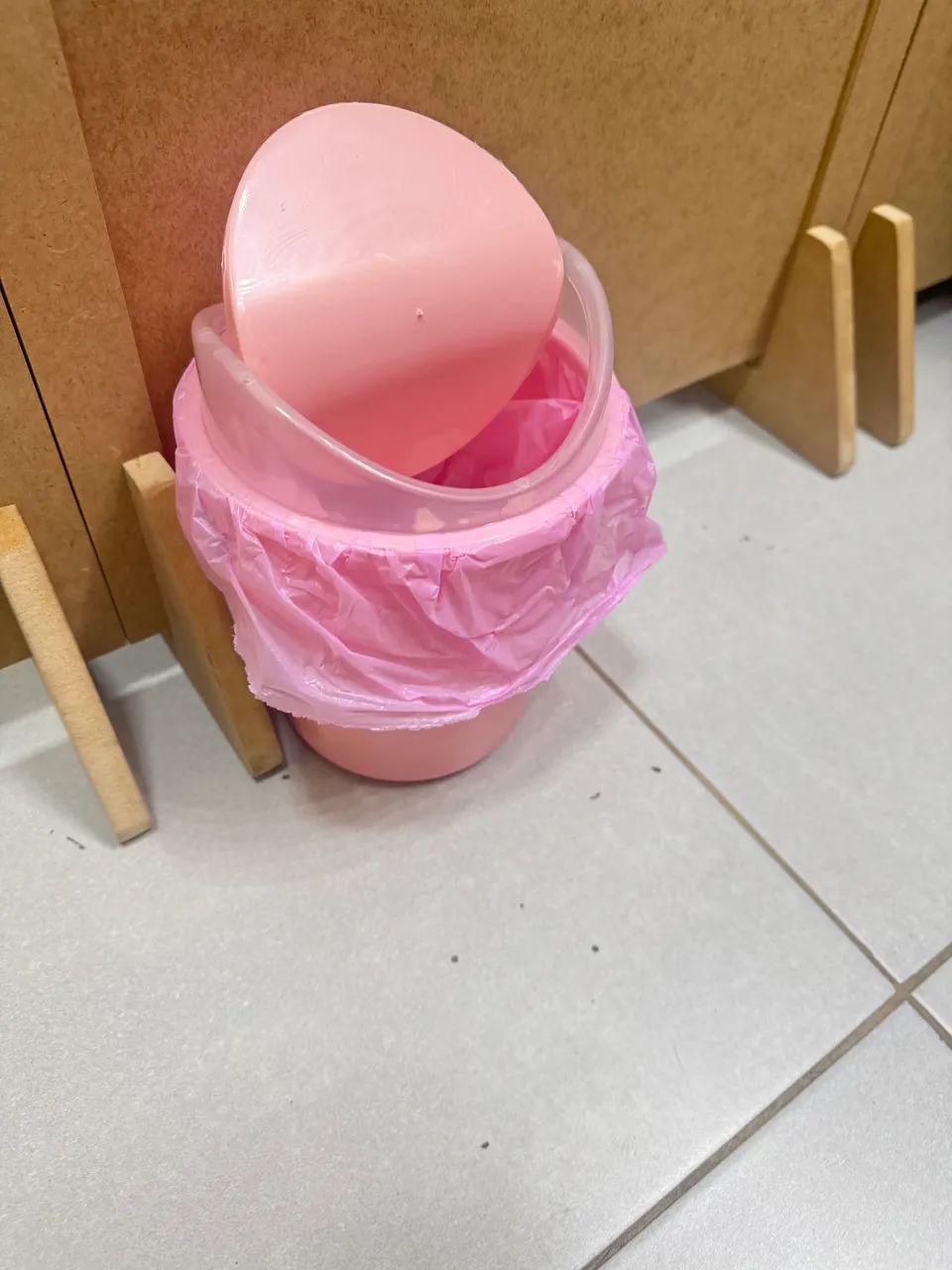 New 7 l trash can64299975868289120