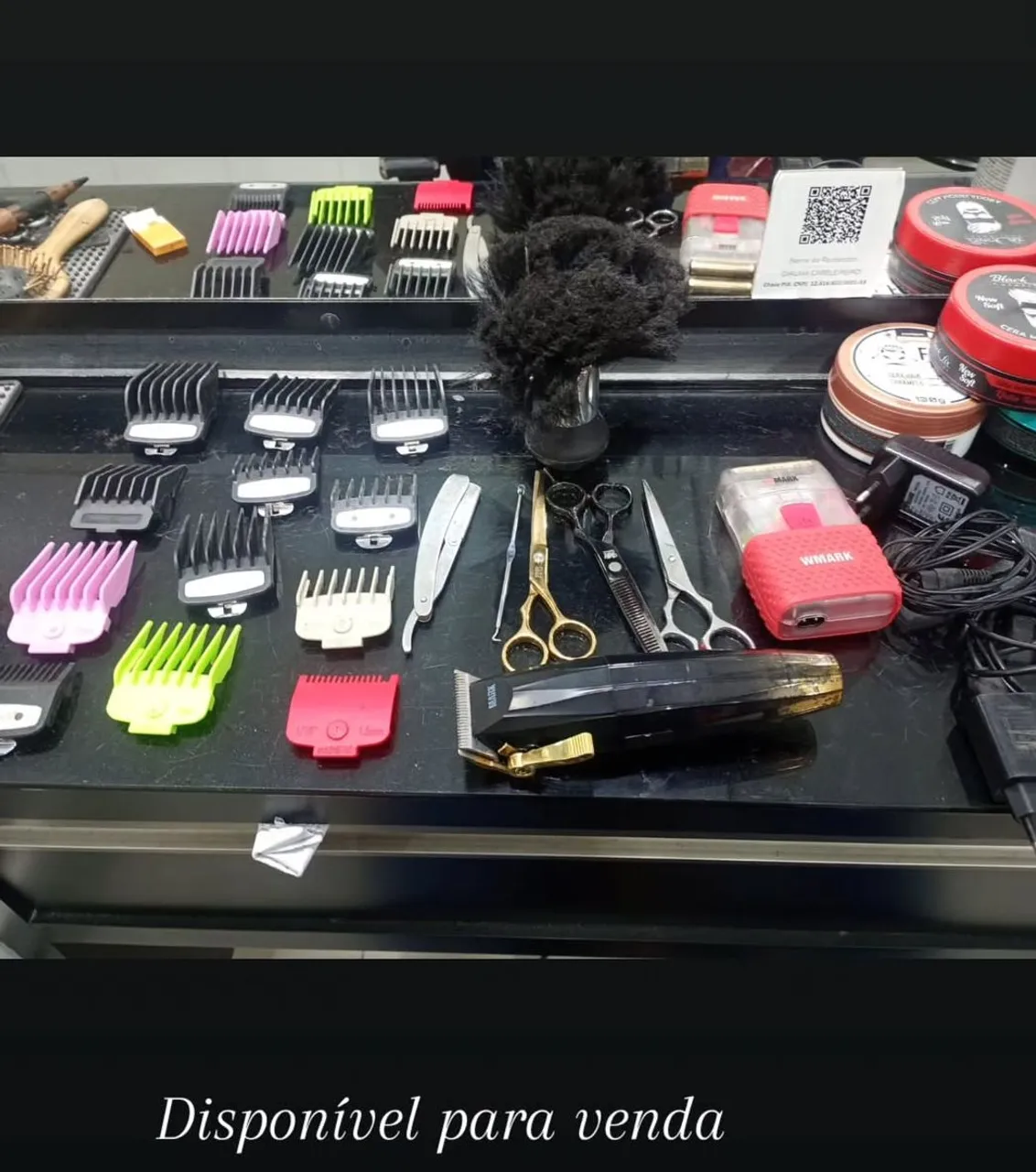 Kit Barbearia Completo: Máquina, Pentes e Acessórios