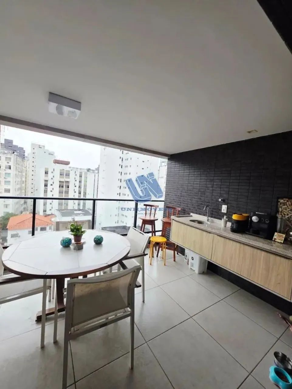 Apartamento na Barra 2 quartos sendo 1 suite 70m2 - Foto 4