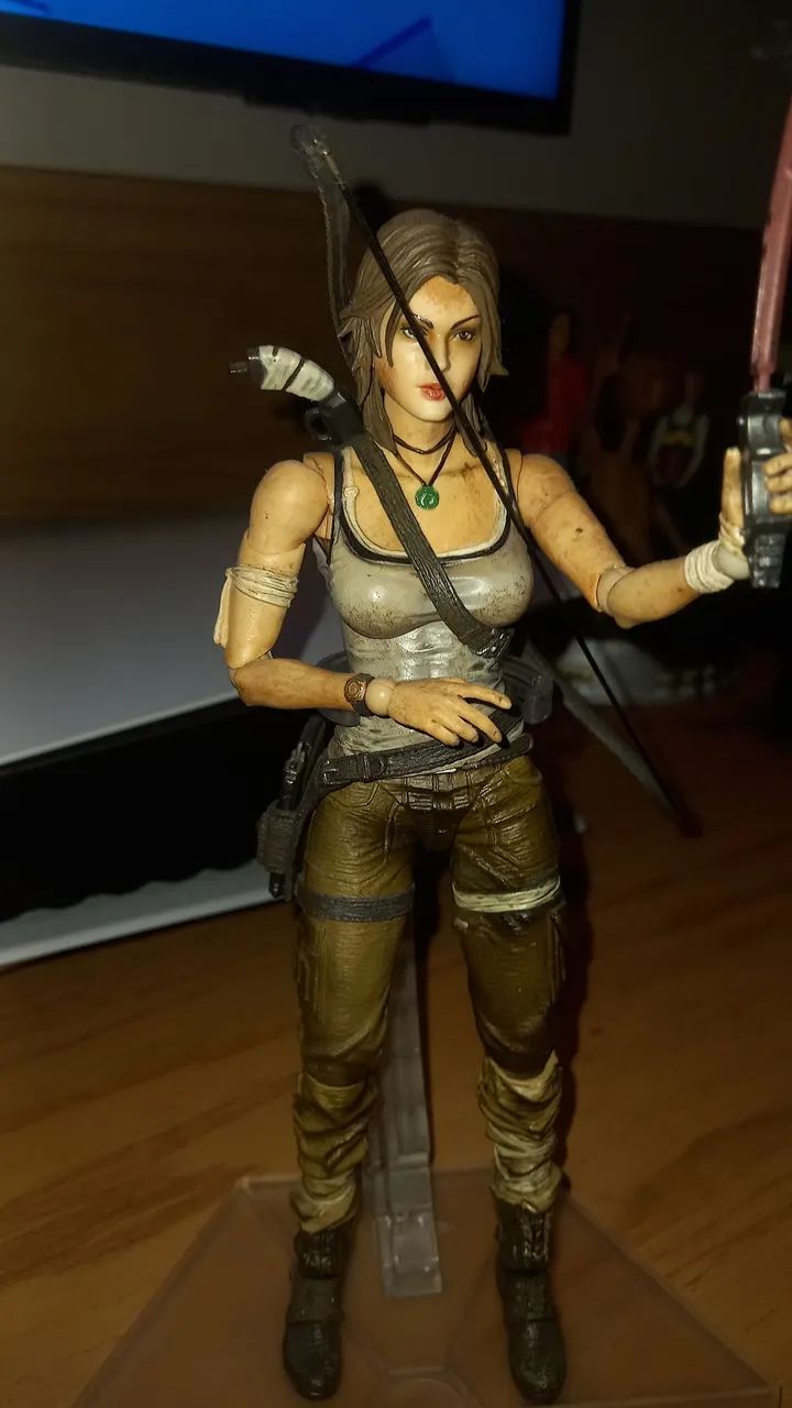 Play Arts Kai ORIGINAl - Tomb Raider - Lara Croft - Foto 4