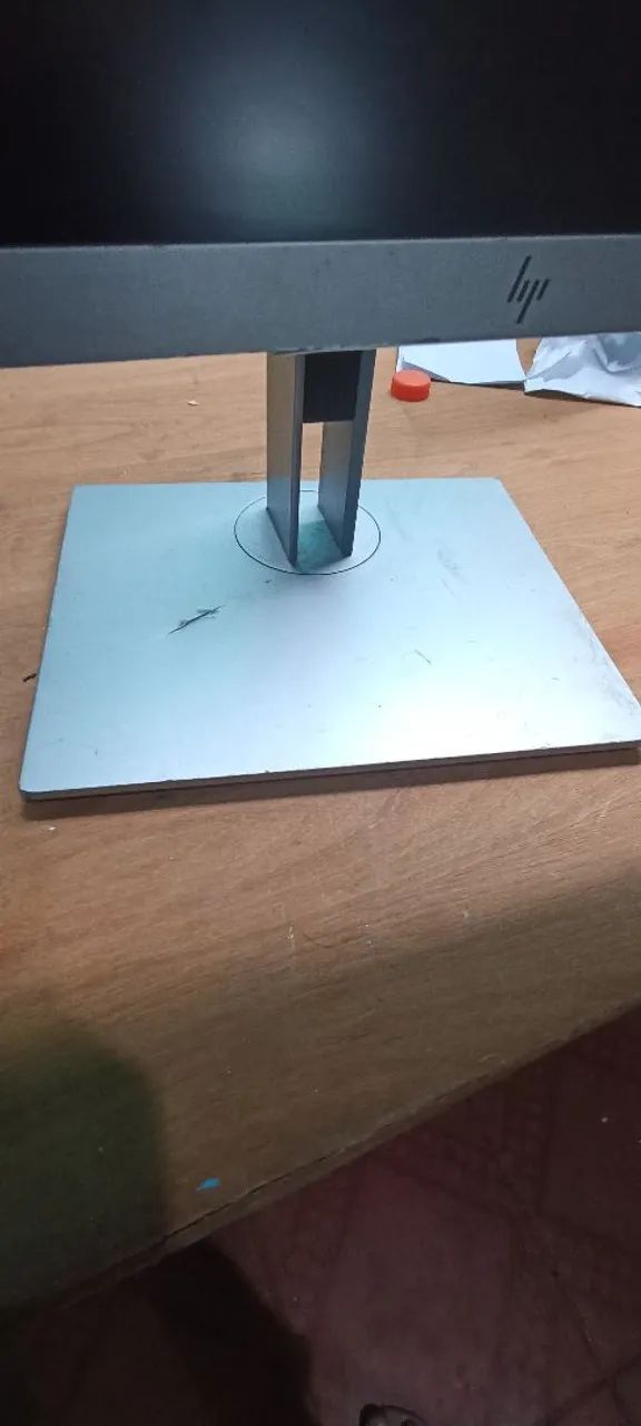 Monitor HP 24 polegadas- tela quebrada 64396504572034124