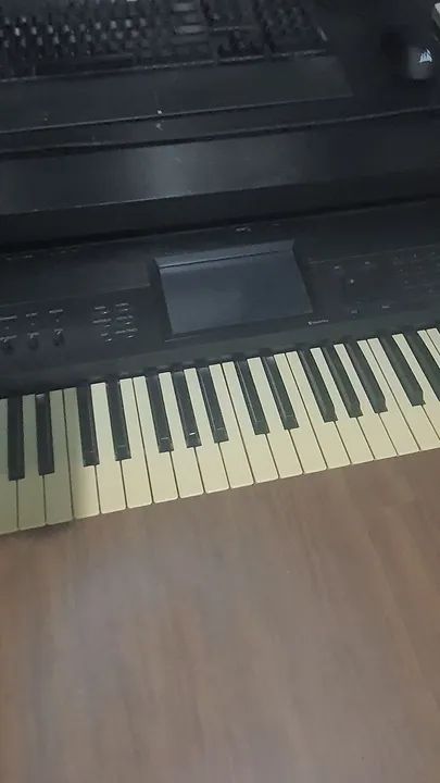 Teclado Korg Krome - Foto 3