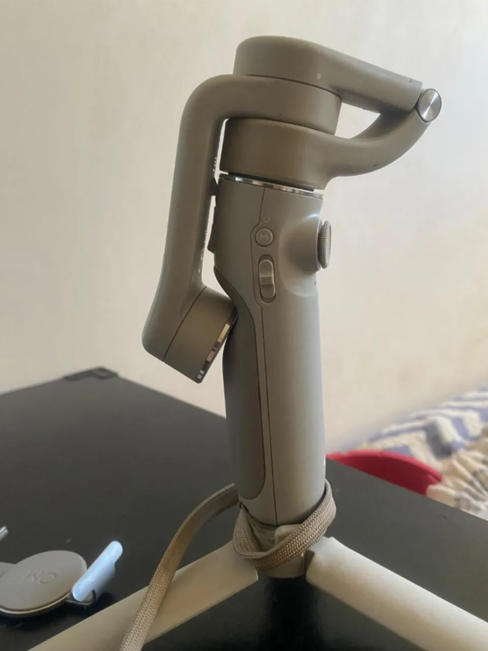 Estabilizador gimbal DJI OSMO 5 para celular