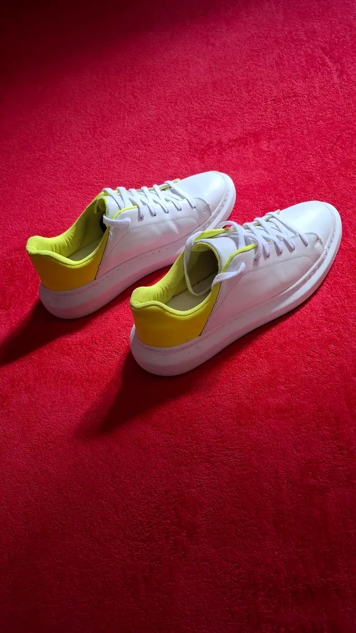 Tênis 38 branco com amarelo neon VIKO  - Foto 3