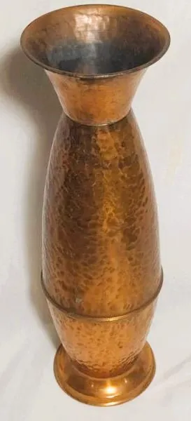 Antigo Vaso Floreira indiano feitio de Ãnfora em cobre martelado dourado *Descrição