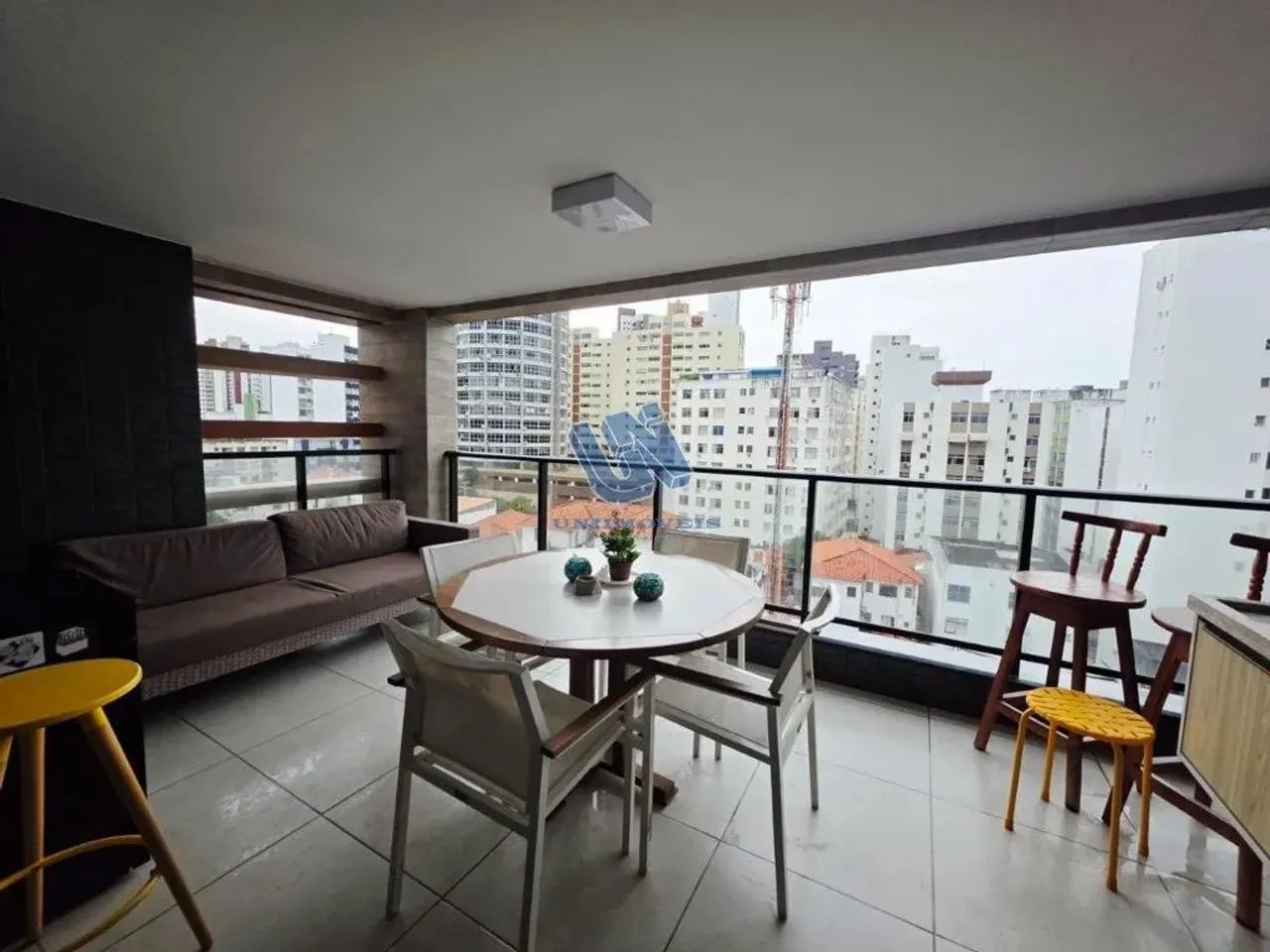 Apartamento na Barra 2 quartos sendo 1 suite 70m2