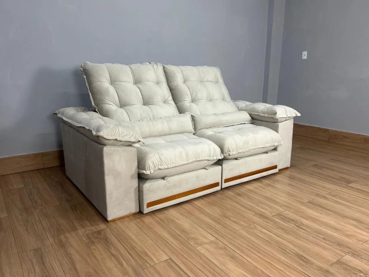 Sofá Retrátil e Reclinável Istambul 2.10m Veludo- Entrega Rápida - Foto 3