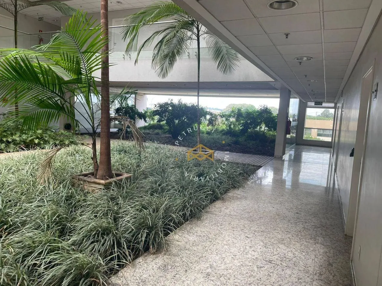 SALA PARA VENDA NO SWISS PARK OFFICE.