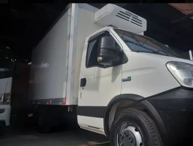 Iveco  Bau Refrigerado 2018