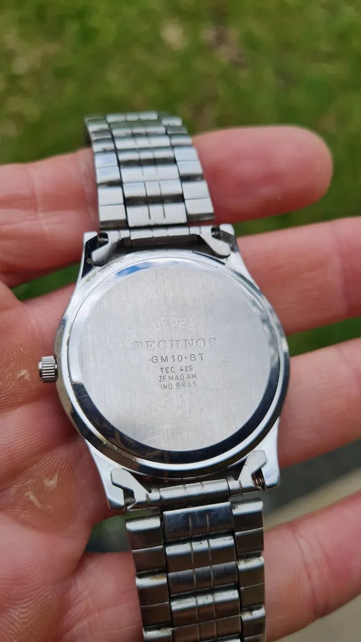 Vintage Technos Watch with Calendar64167814445953121