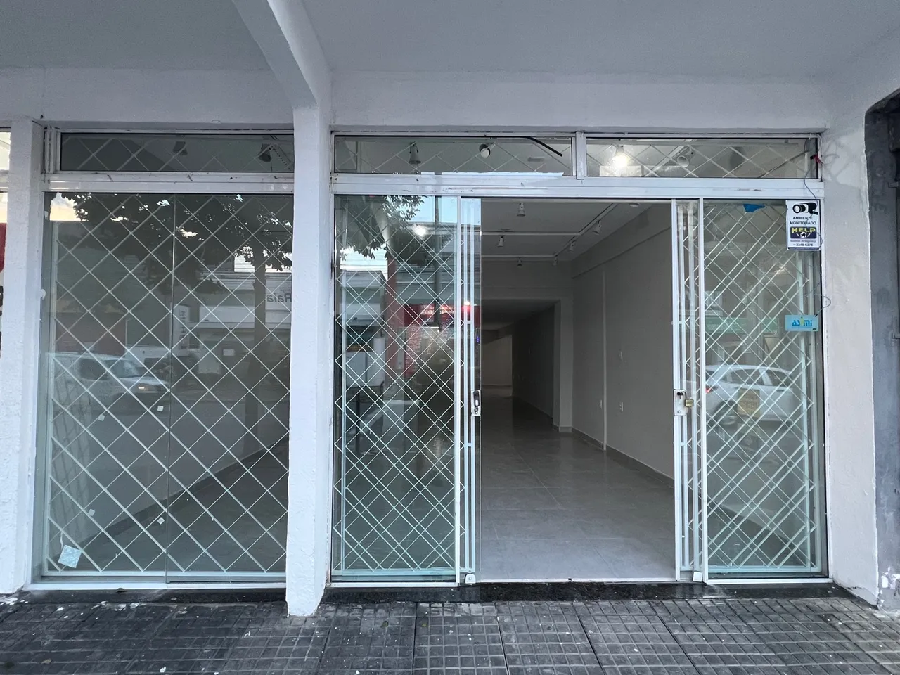 Sala Comercial na melhor Localização da Estefano