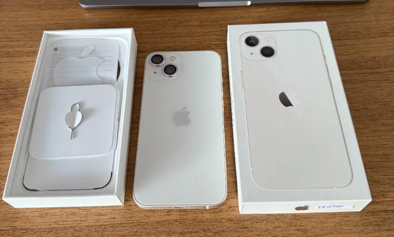 Iphone 13 256GB Estelar, seminovo - 4 meses de uso - bateria 100%