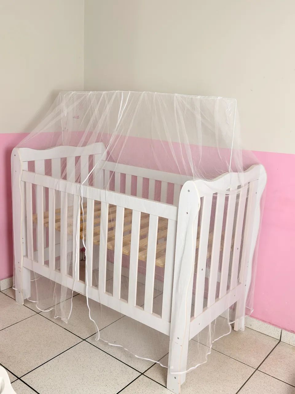White MDF Crib64673481378050124
