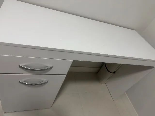 Mesa de estudo 64717307238787122