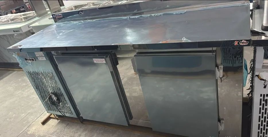 Balcão para chop 190x70 frilux para dois barris de 50 litros