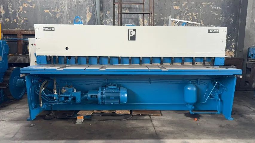 Guilhotina Hidráulica Ferjaro