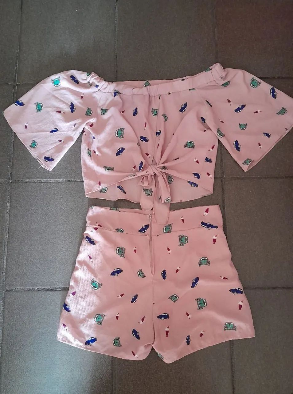 Conjunto de shorts e blusa tamanho G - Foto 2