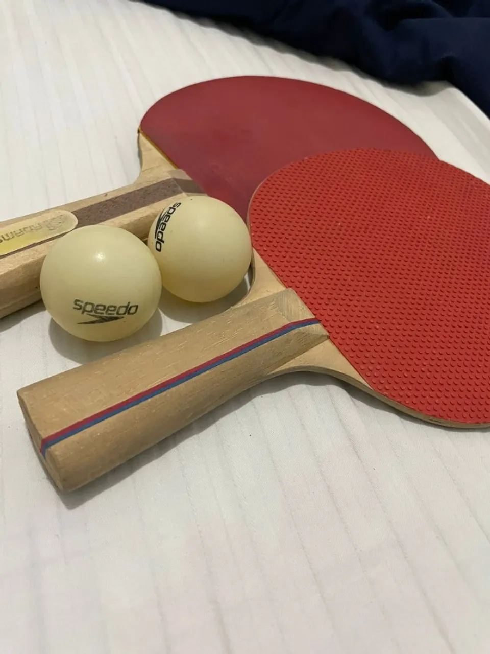 KIT TENIS DE MESA / 2 RAQUETE PING PONG 2 BOLINHAS