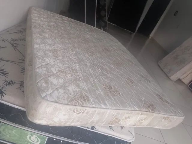 COLCHÃO CASAL DE ESPUMA USADO R$350 ENTREGO