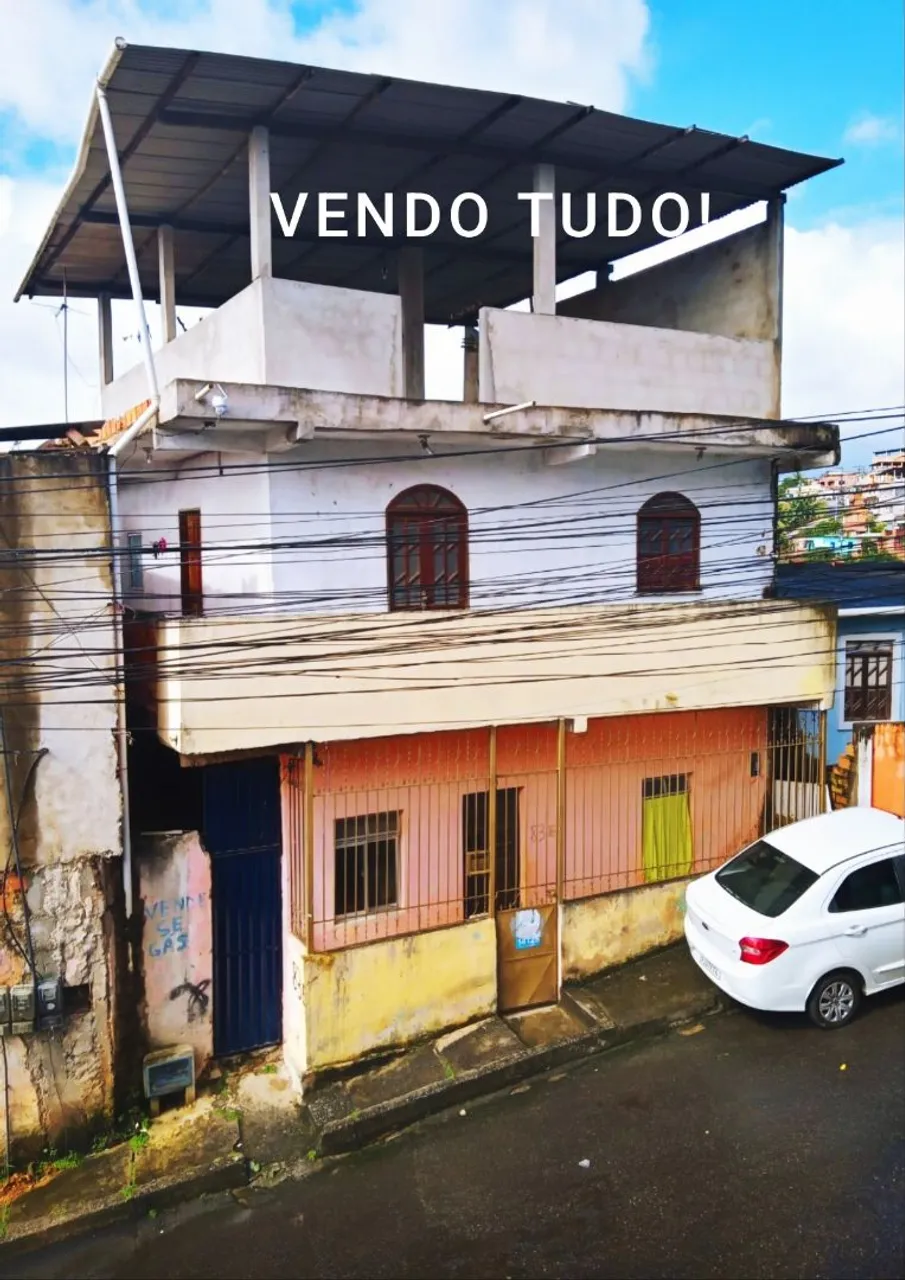 Quer compra qual destas casas?