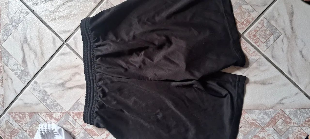 Shorts Esportivo 1Branco e 1Preto - Foto 3