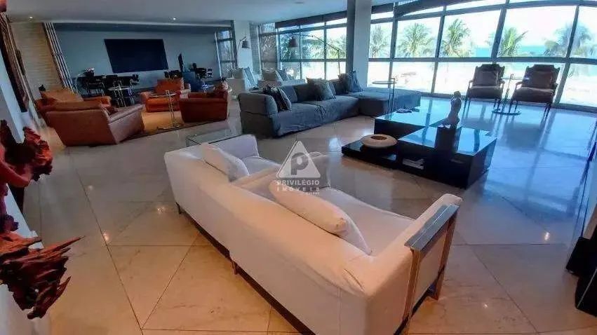 Apartamento Alto Padrão em Ipanema com Jacuzzi e Suíte Master