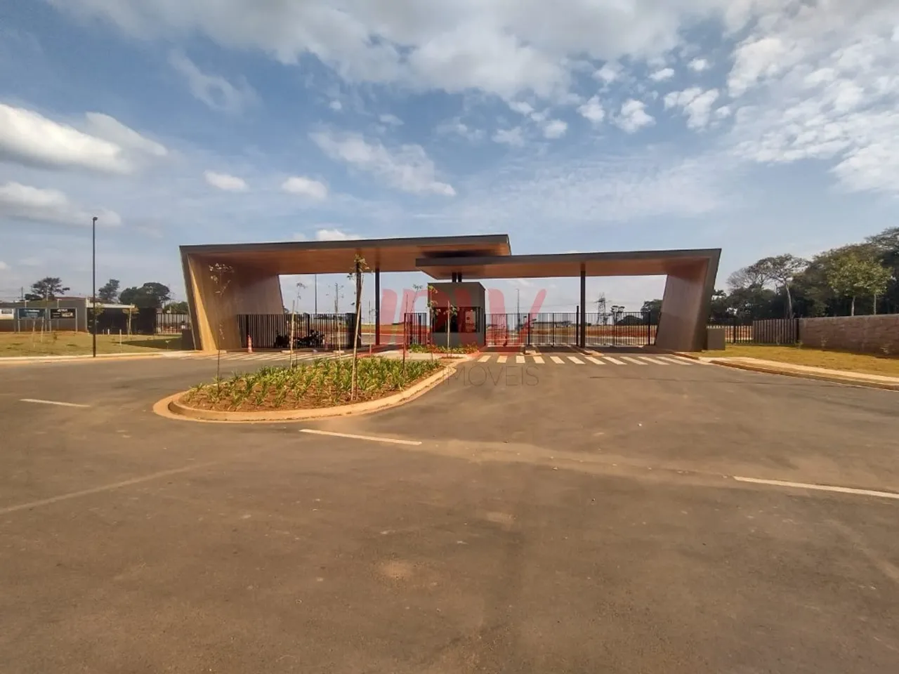TERRENO EXCELENTE NO CONDOMÍNIO FECHADO VILLA SAPEZAL - INDAIATUBA
