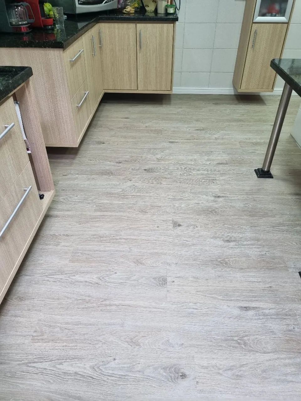 Faço instalação de pisos laminado e vinílico 
