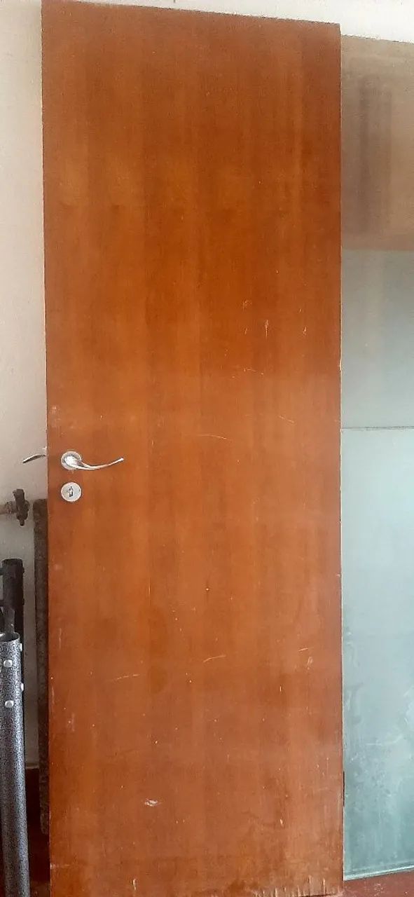 Porta  2,10x70 com chave 