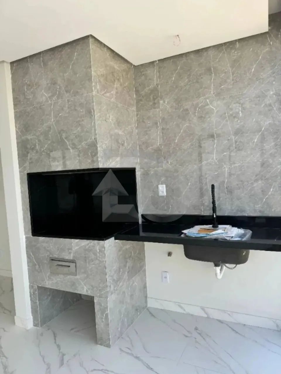 Terras Alphaville 2: Residência com 5 Vagas, Varanda e Estrutura de Lazer Completa - Foto 4