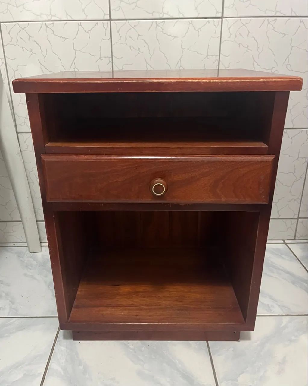 Mesa de Cabeceira em Madeira Maciça