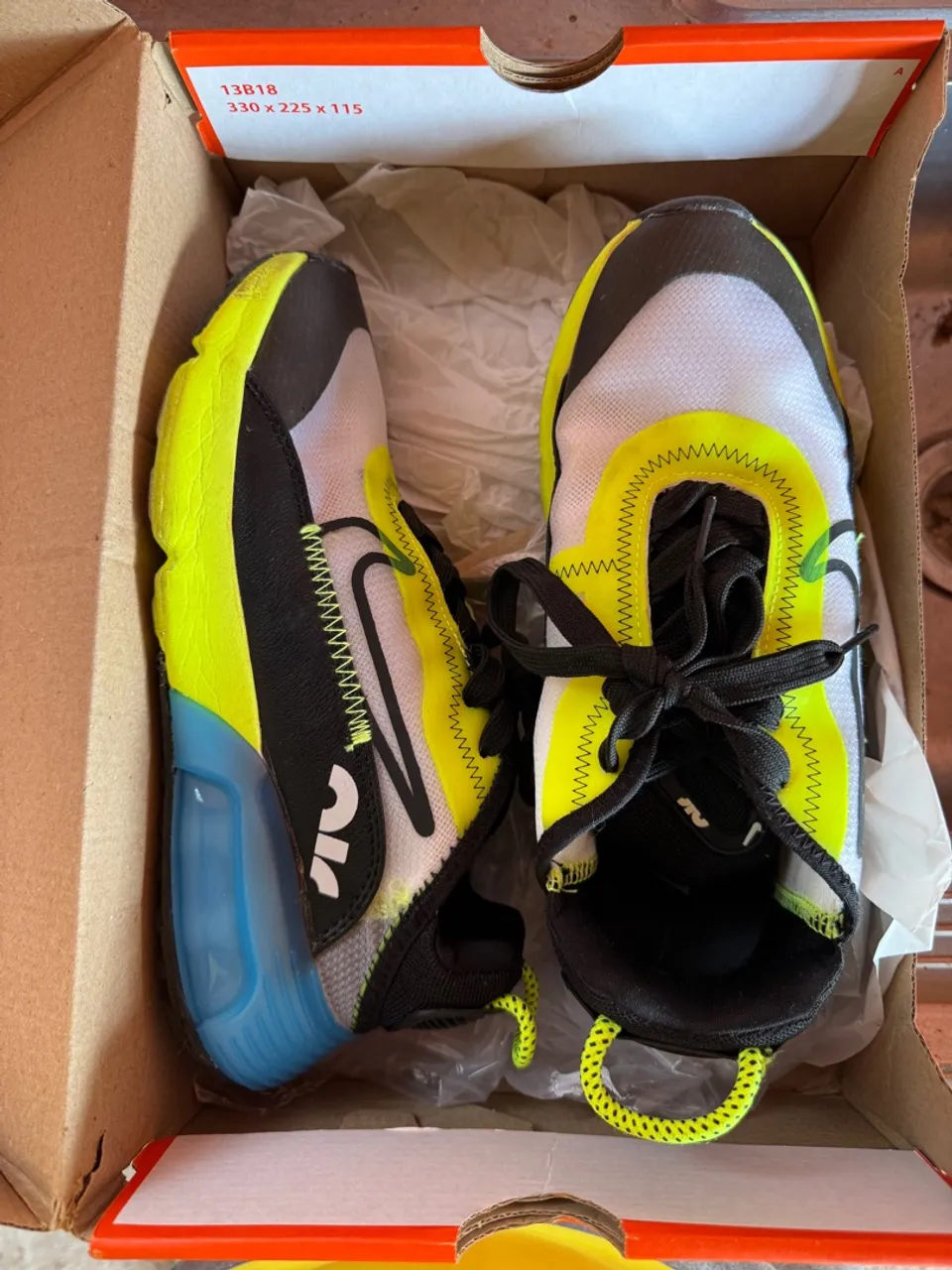 Tênis Nike Air Max 270
