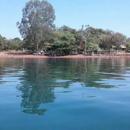 Relaxamento a beira do rio