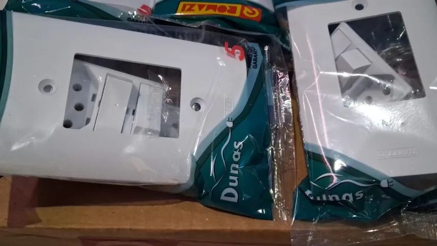 vendo tomadas 2 + 1 romazi
