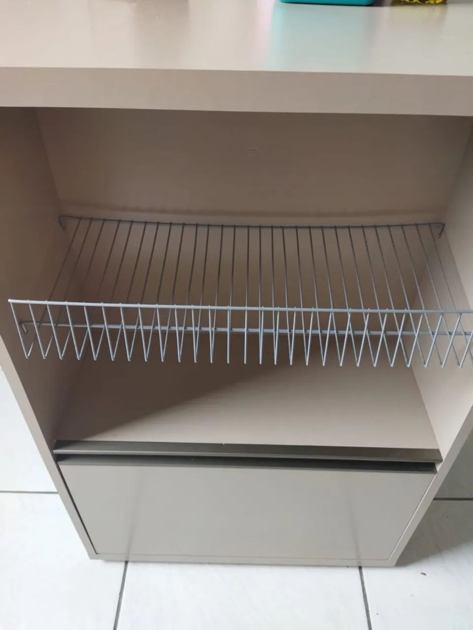 Mesa de Cozinha com Prateleira e Gaveta - Foto 3