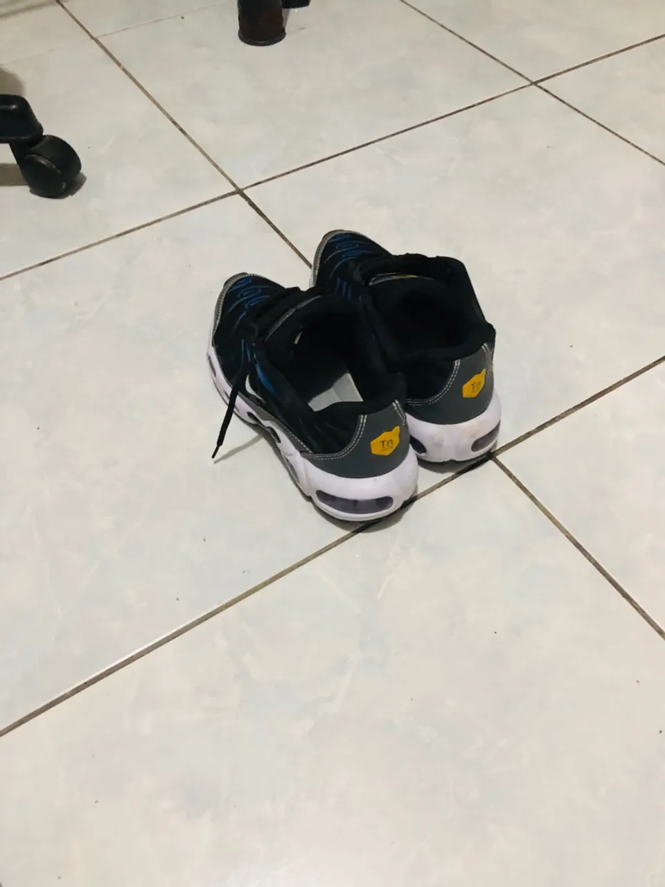 Tênis Nike Air Max Plus TN - Preto e Azul