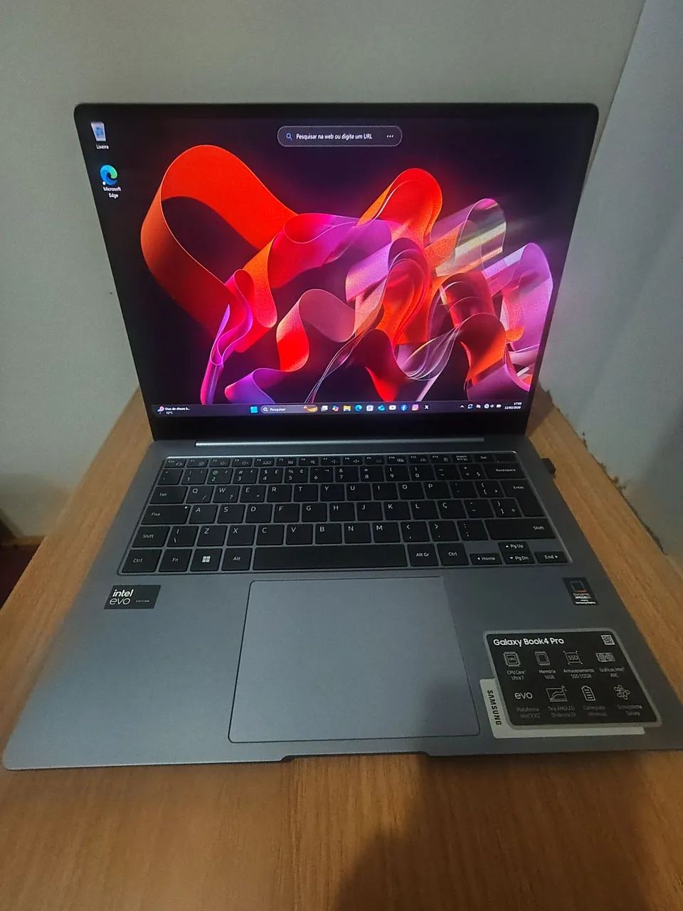 Vende-se notebook Samsung Galaxy 4 PRO  - Foto 3