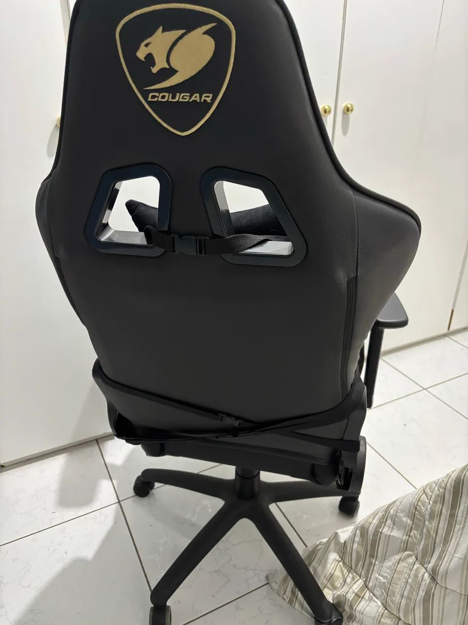 Cadeira Gamer Cougar  - Foto 2