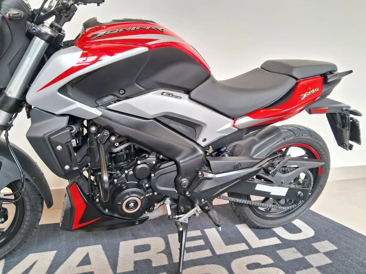 Bajaj DOMINAR 250 - Foto 3