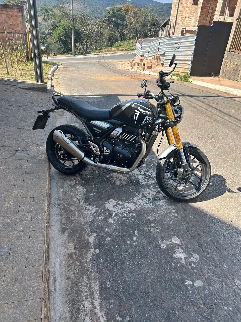 Speed 400 Triumph  - Foto 2