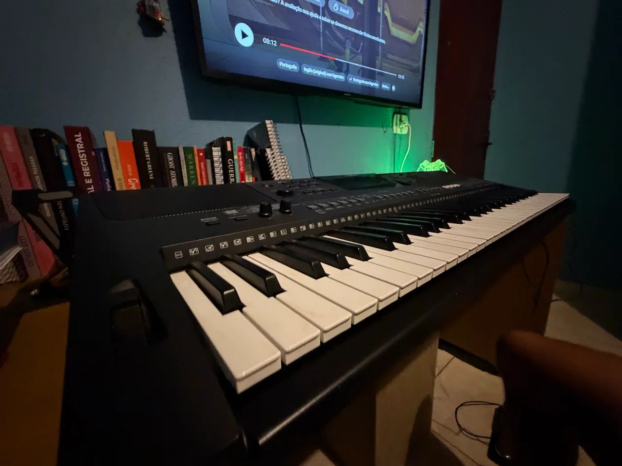 Teclado Yamaha PSR E - 463 - 61