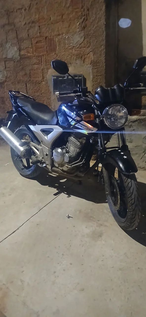 Cbx 250 Vendo e troco - Foto 2