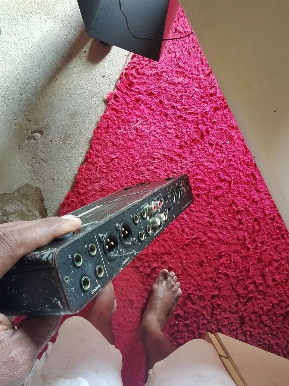Placa de áudio Behringer 404 HD