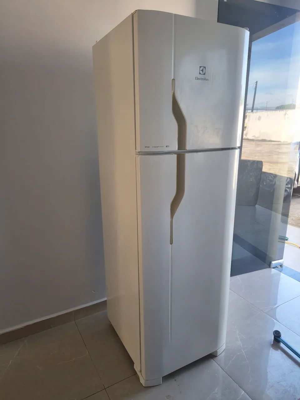 Geladeira Electrolux gelo séco funcionando perfeitamente  - Foto 2