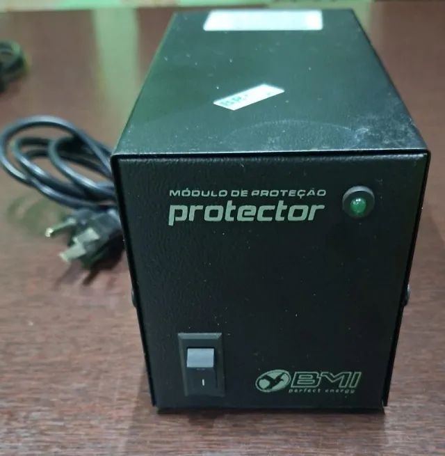 ESTABILIZADOR PROTECTOR 300 V - 60,00
