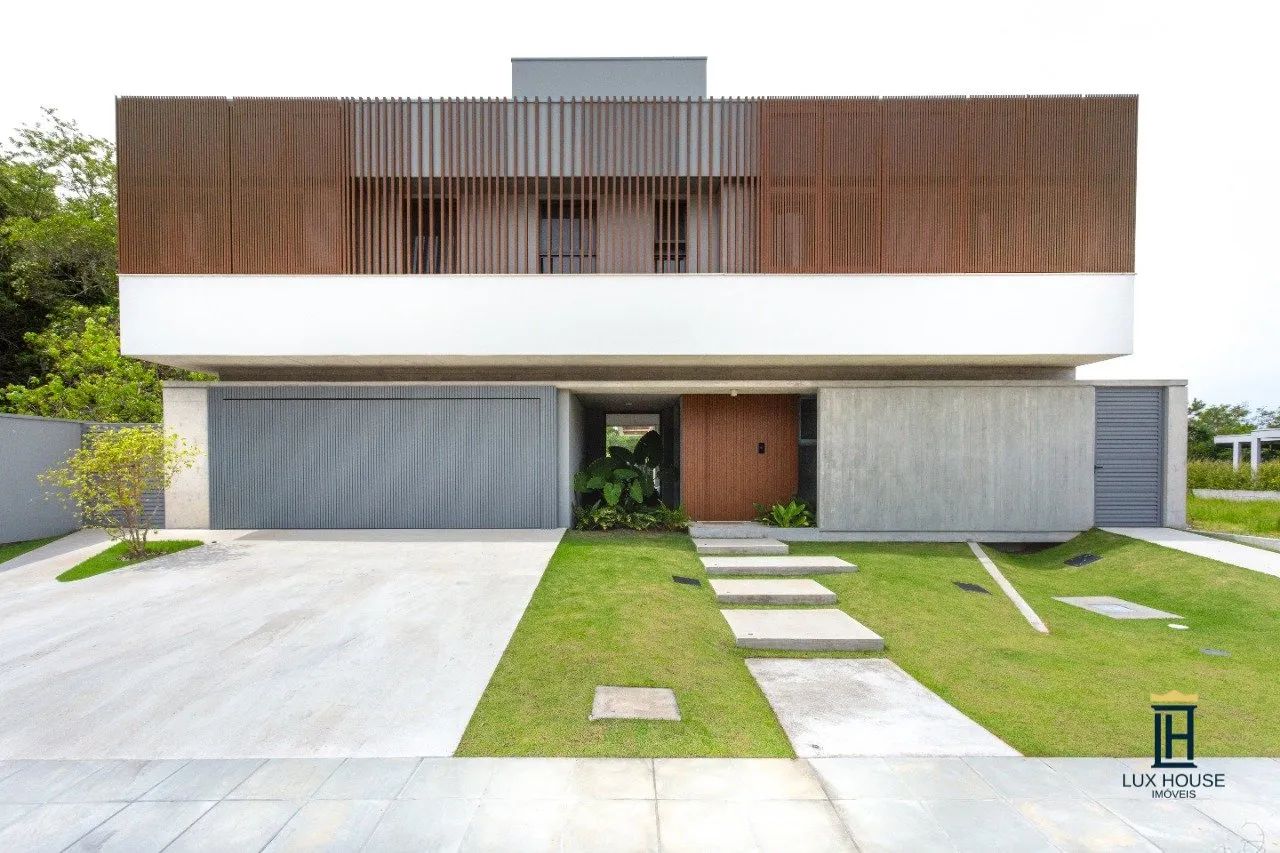 Casa alto padrão na Cachoeira do Bom Jesus